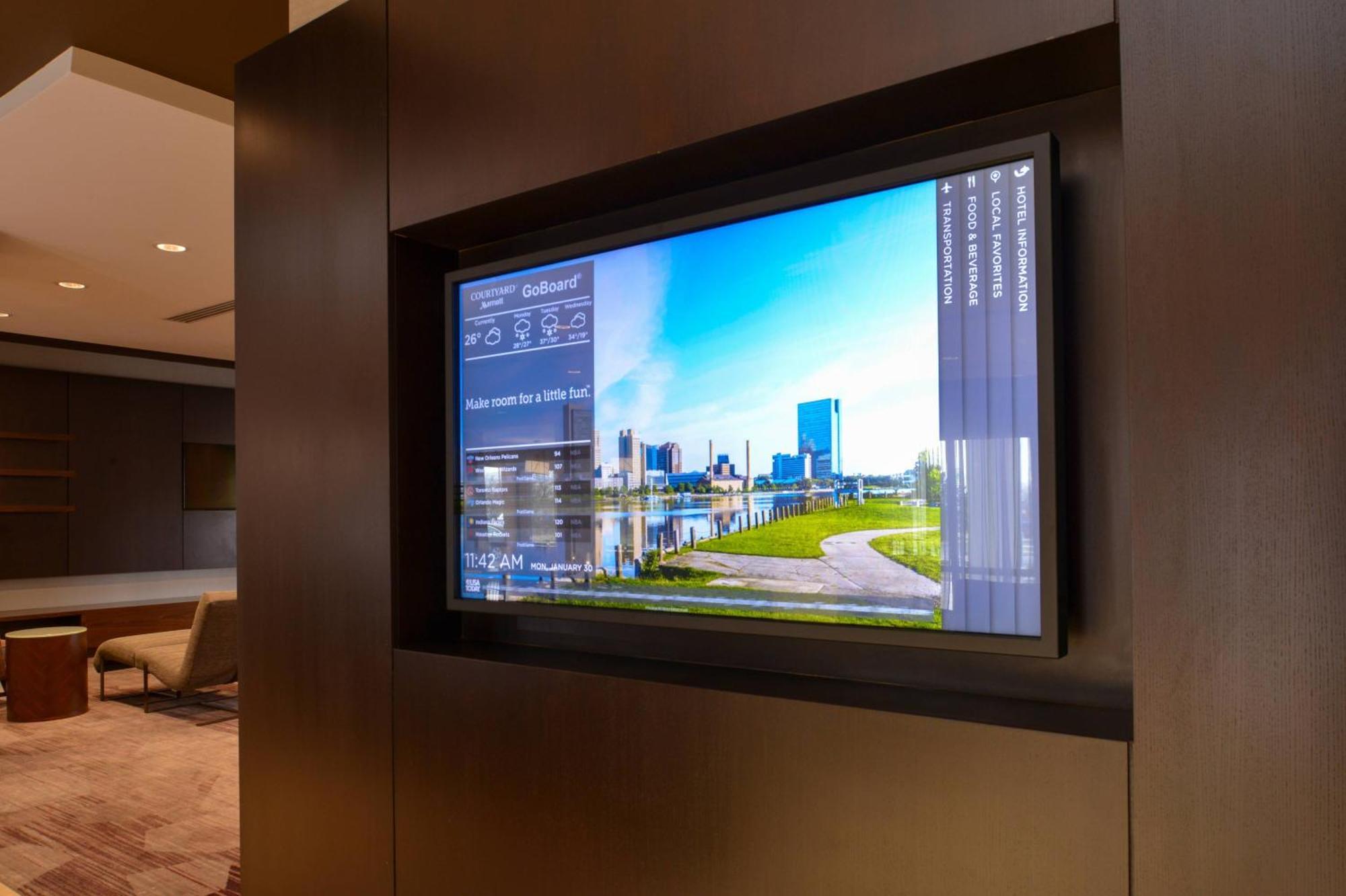 Courtyard By Marriott Toledo North Hotel Exterior photo